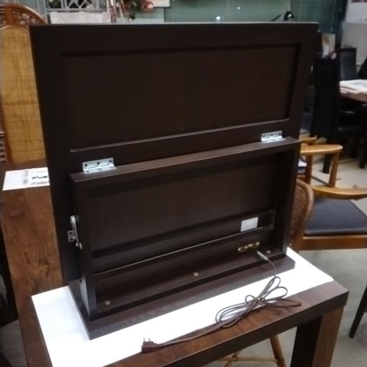 置き鏡　ドレッサー　アフロ　Ａｆｌｏｔ　ミラー角度調整可能　コンセント付　国産品