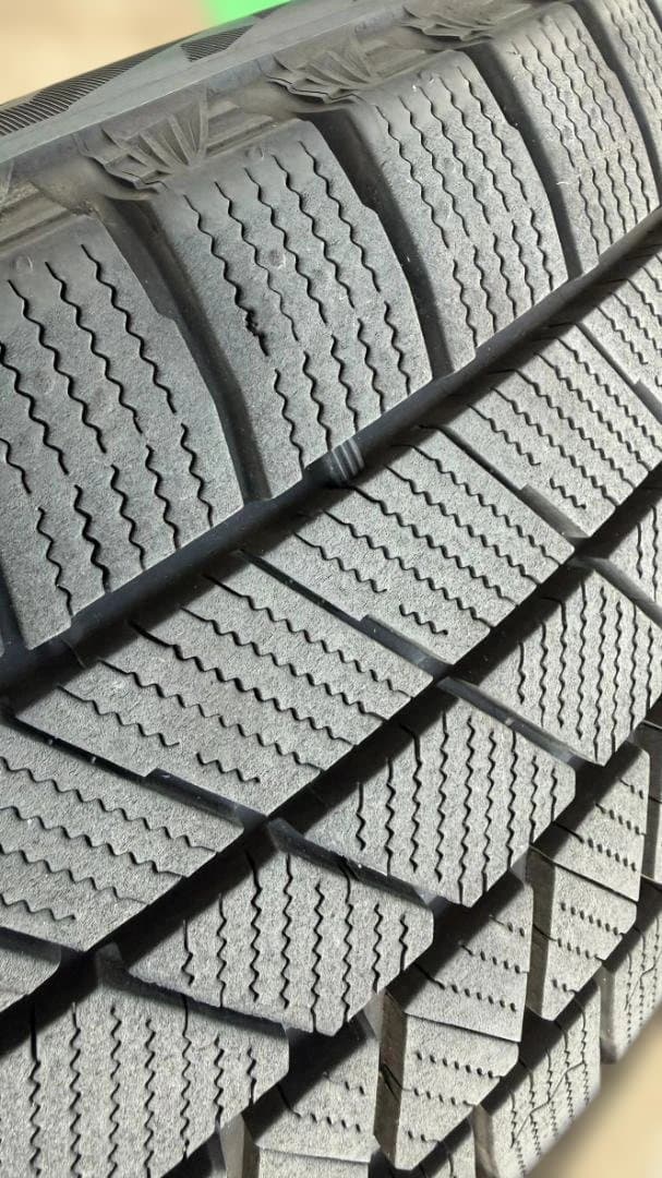 ブリヂストンVRX3  X3(G01)用 18インチスタッドレス