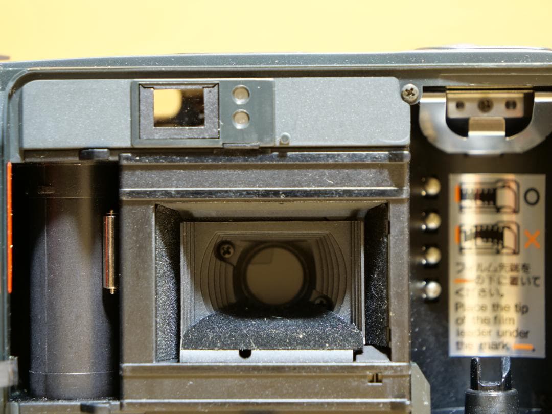 KYOCERA Slim-T フイルムカメラ オリーブ色