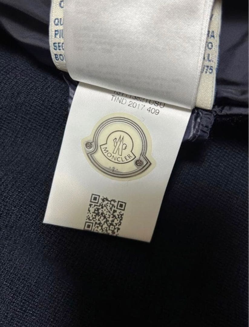 ★モンクレール　ハイブリッドダウンニット　M　ダークネイビー　美品　正規品★