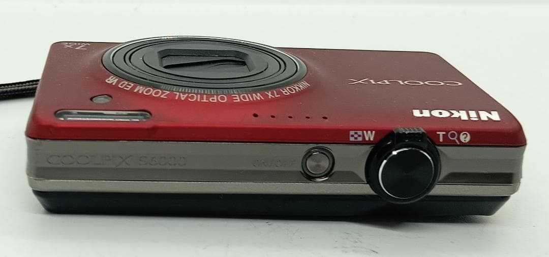 Nikon coolpix s6000 レッド デジタルカメラ充電器付き、箱付き