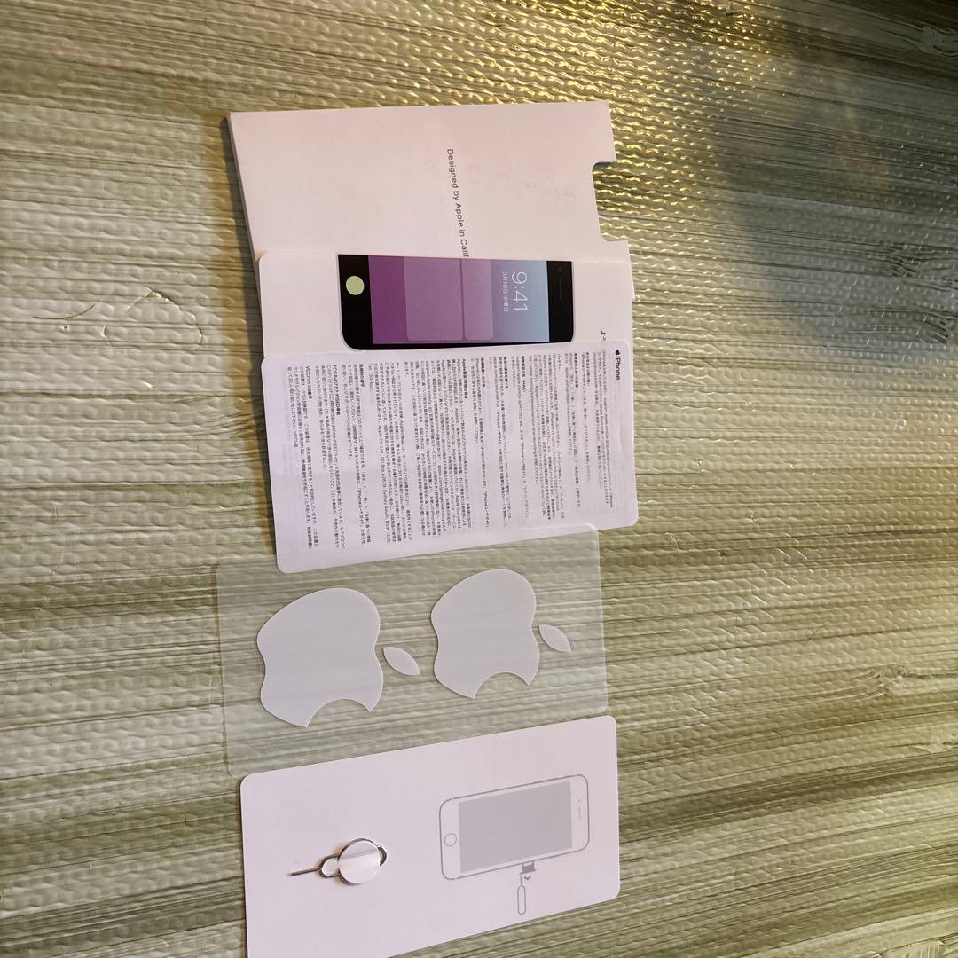 Apple iPhone SE 第2世代　本体　ホワイト　128GB