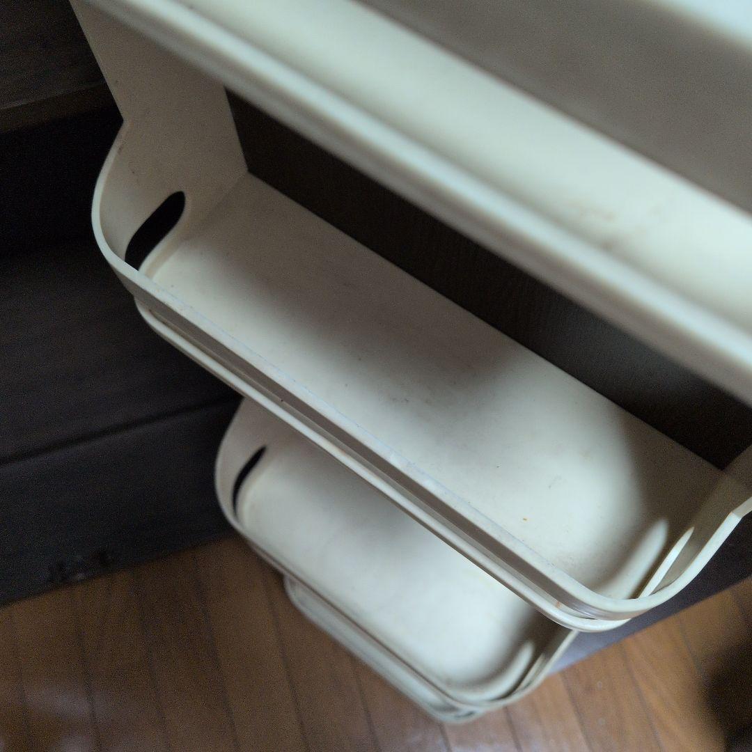 大容量キッチンストッカー　扉収納付　キッチン食品収納　パントリー