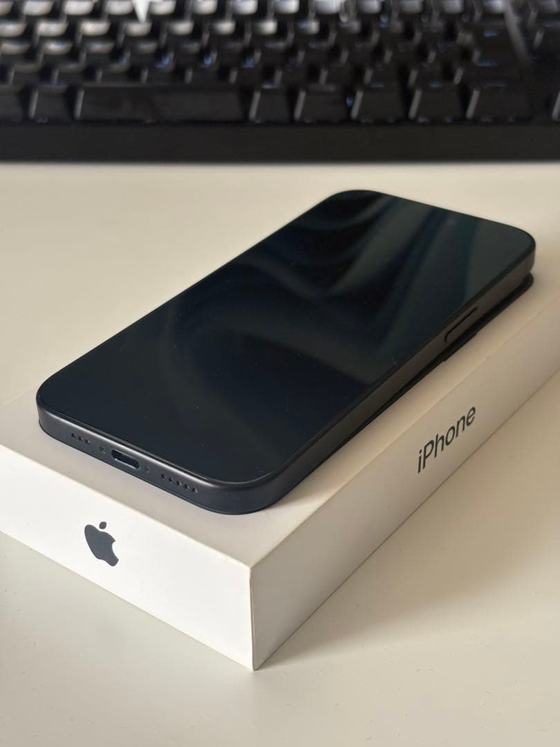 iPhone 15 256GB SIMフリー 98%