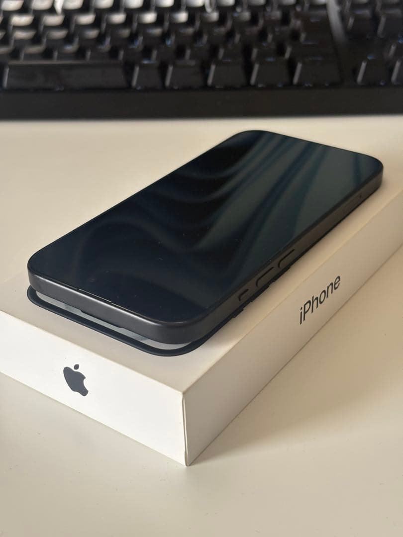 iPhone 15 256GB SIMフリー 98%