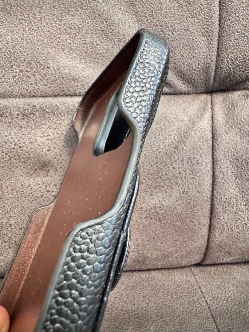 CHANEL iPhoneケース　キャビアスキン　15 pro Max