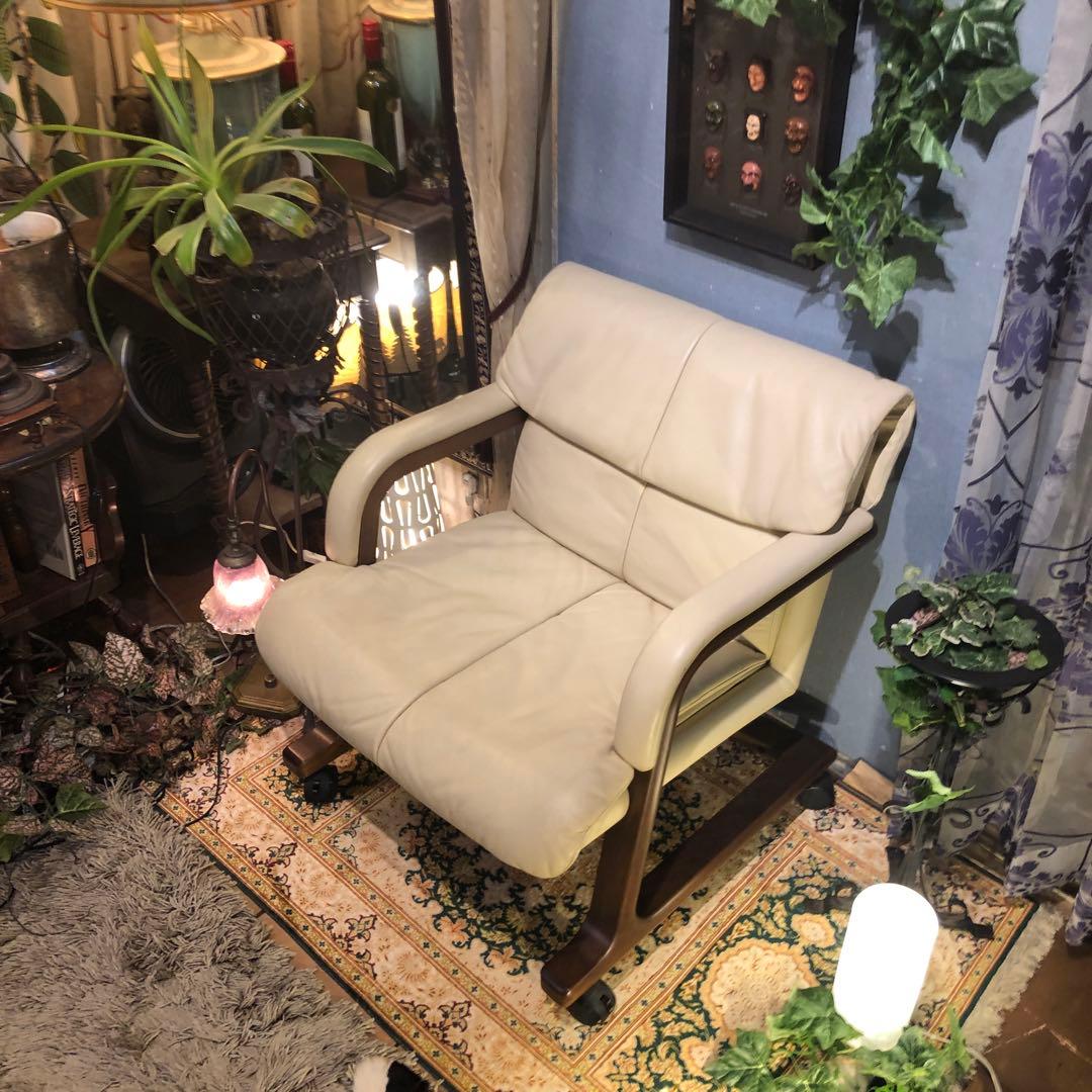 Sale ヴィンテージ 富士ファニチャー　キャスター革張りアームチェア