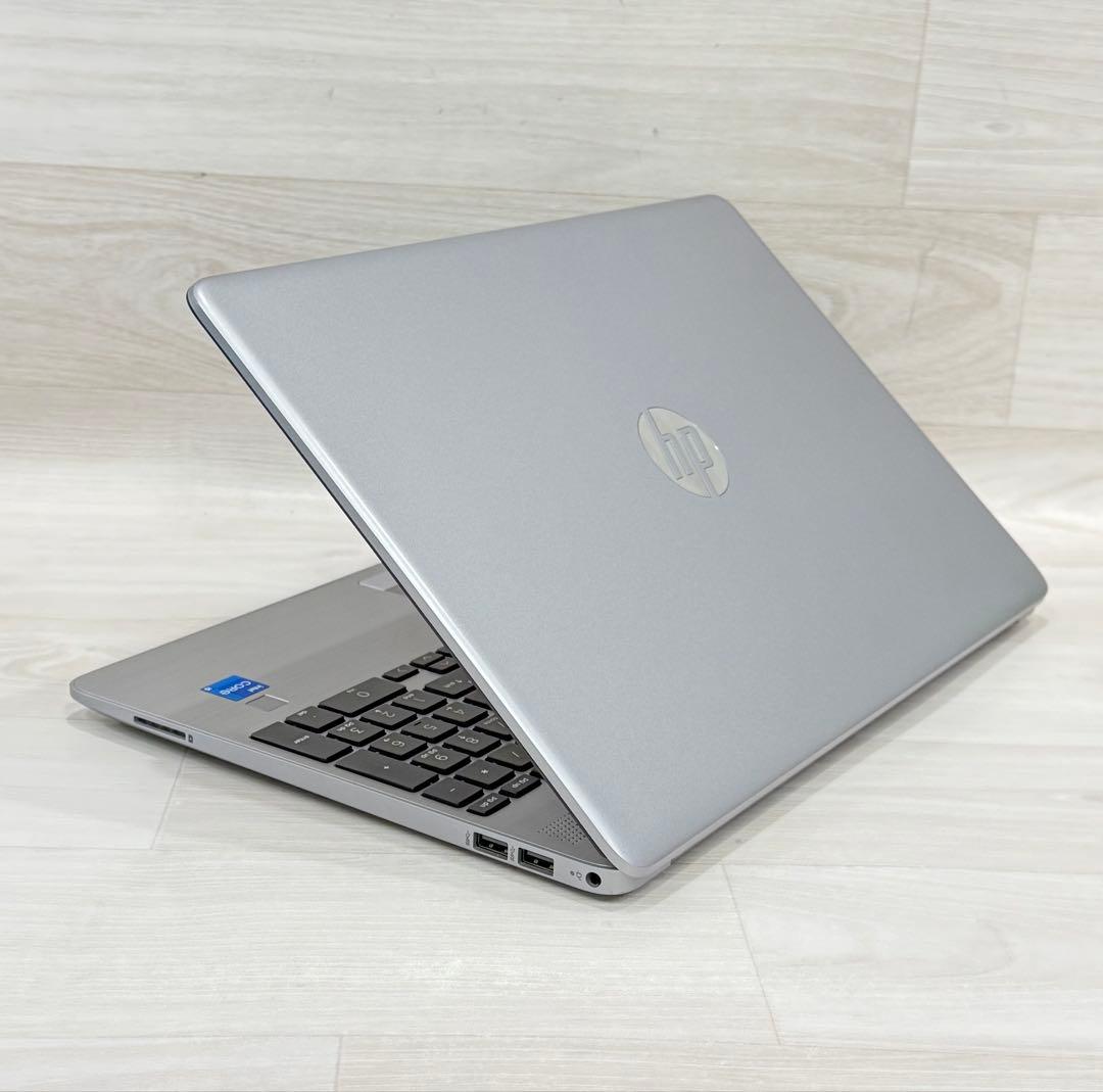 12世代hpエイチピーノートPC Core i5/16GB/256GB フルHD