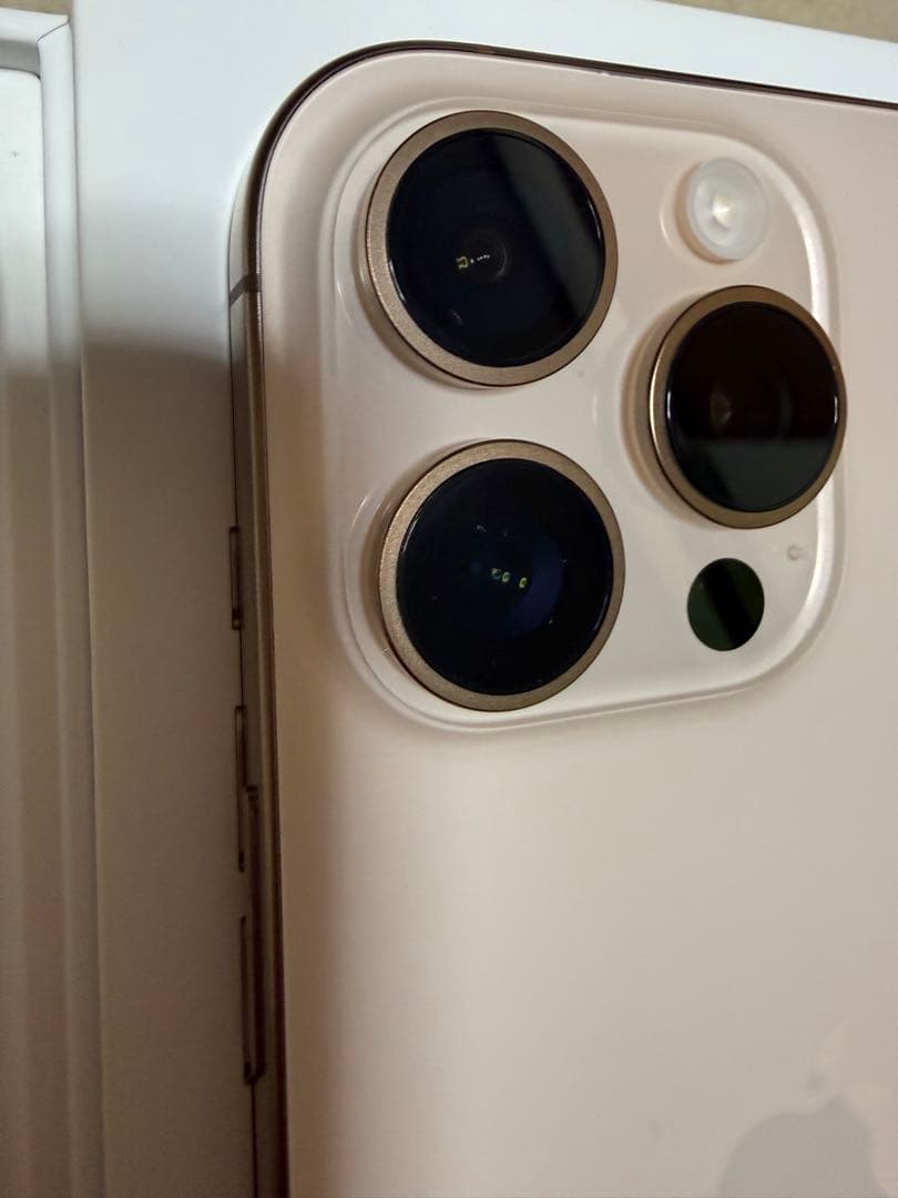 [超美品] iPhone16Pro Max 512GBデザートチタニウム