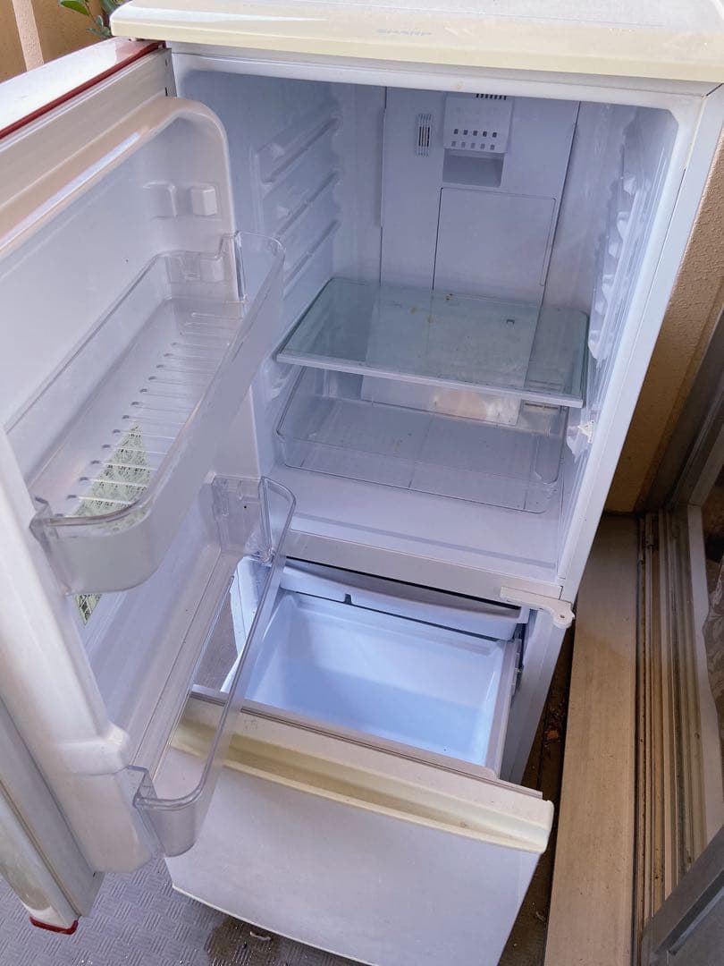 SHARP SJ-BK14Y-W 冷蔵庫 137L ホワイト　一人暮らし