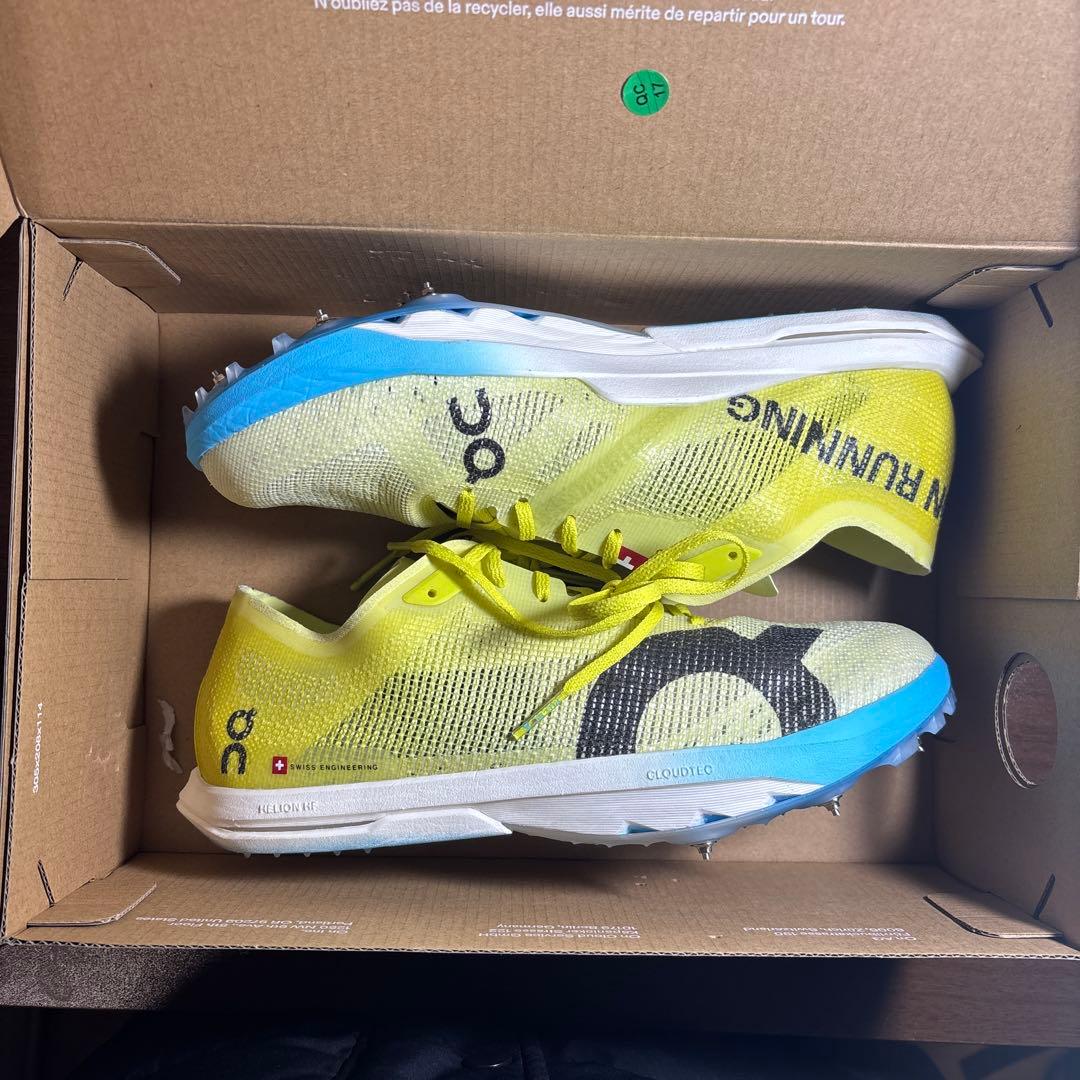 On クラウドスパイク Citius 2 25.5cm