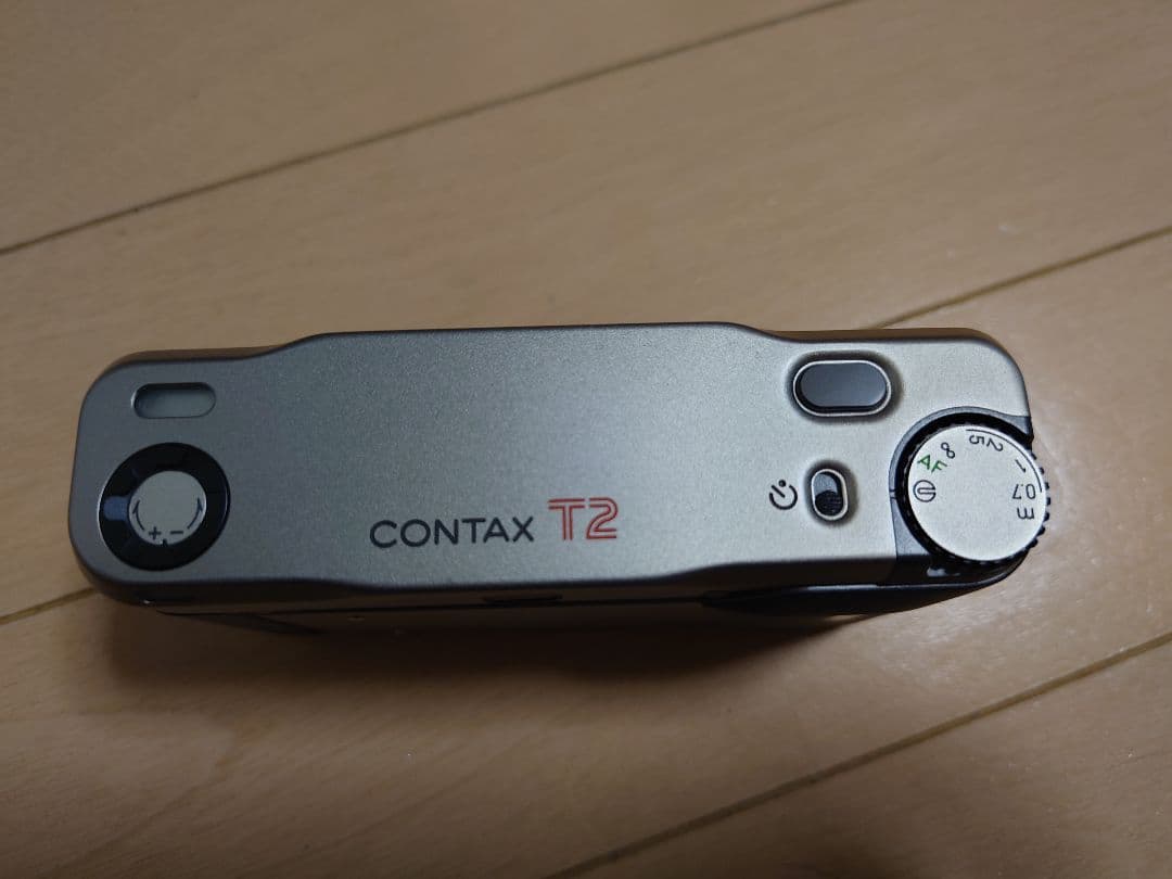 Contax T2 元箱つき シリアル一致