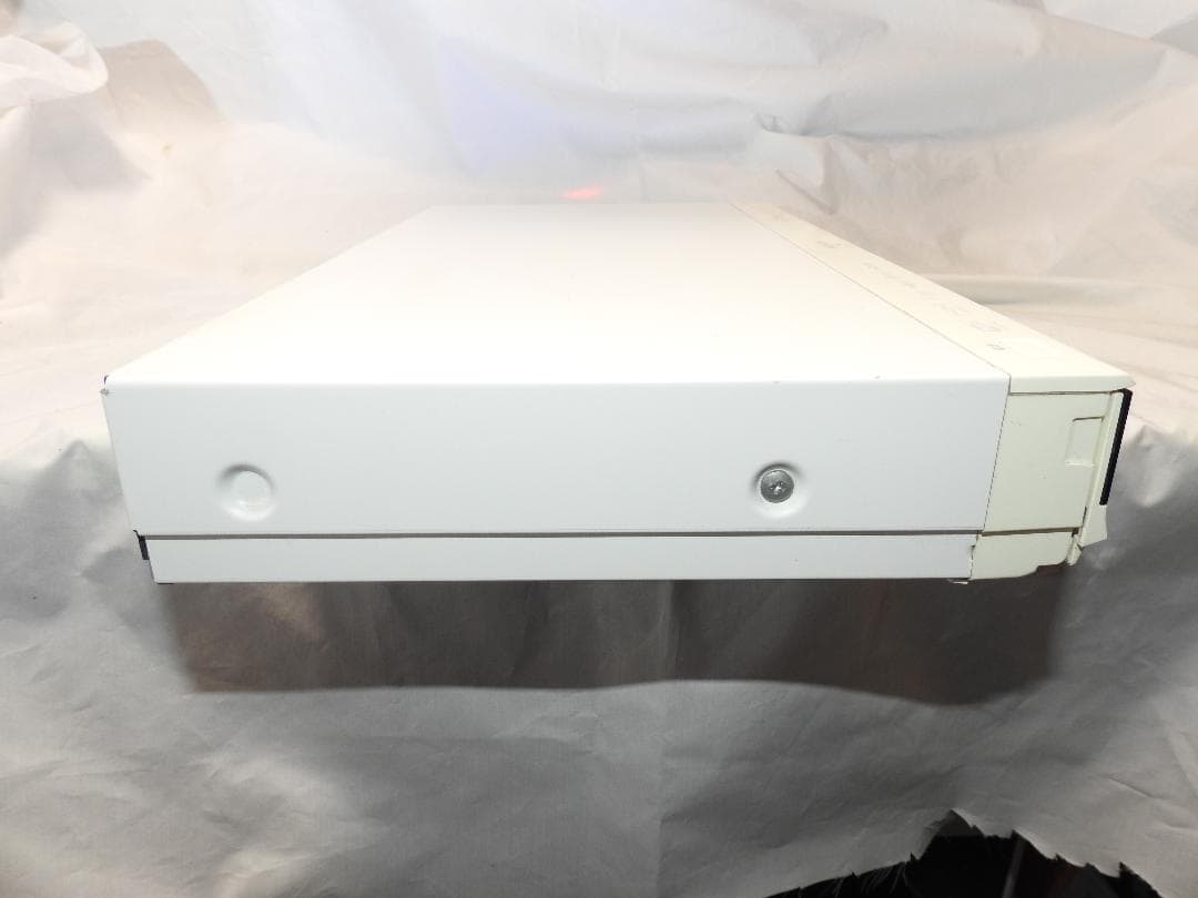 SHARP BD-W1800W ブルーレイレコーダー　2番組録画