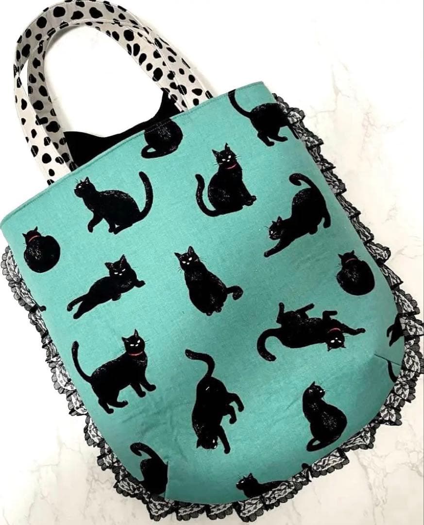 ゆ*ら様 コヤンイサムチョン♡超BIG黒猫ちゃん♡ぷっくりトートバッグ