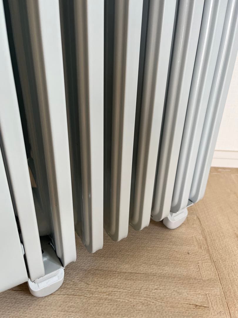 【美品】箱付き　デロンギ　オイルヒーター