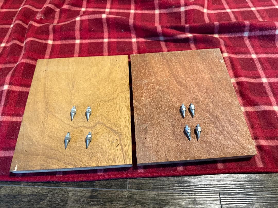 B&W DM603 S2 シリアル連番 バナナプラグ、インシュレーター、板付