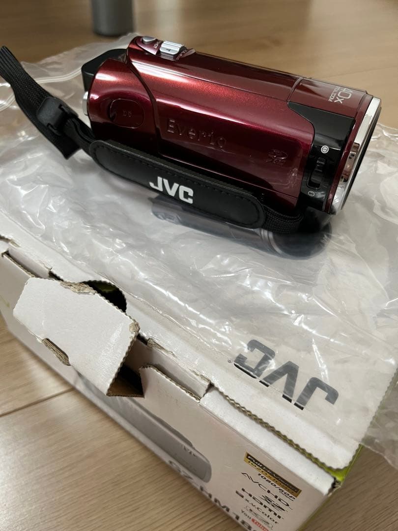 未使用 JVC GZ-HM180 HDビデオカメラ レッド