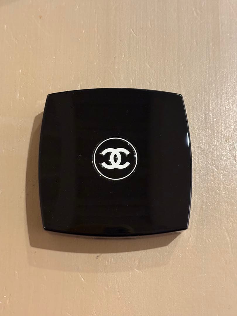 レ キャトル オンブル ブトン　209