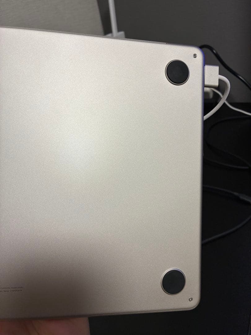 Apple MacBook Ari 265ギガ