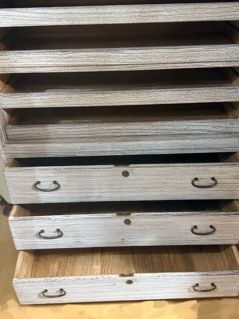 【値下げ】送料込み　中古　桐箪笥　着物　3段構成