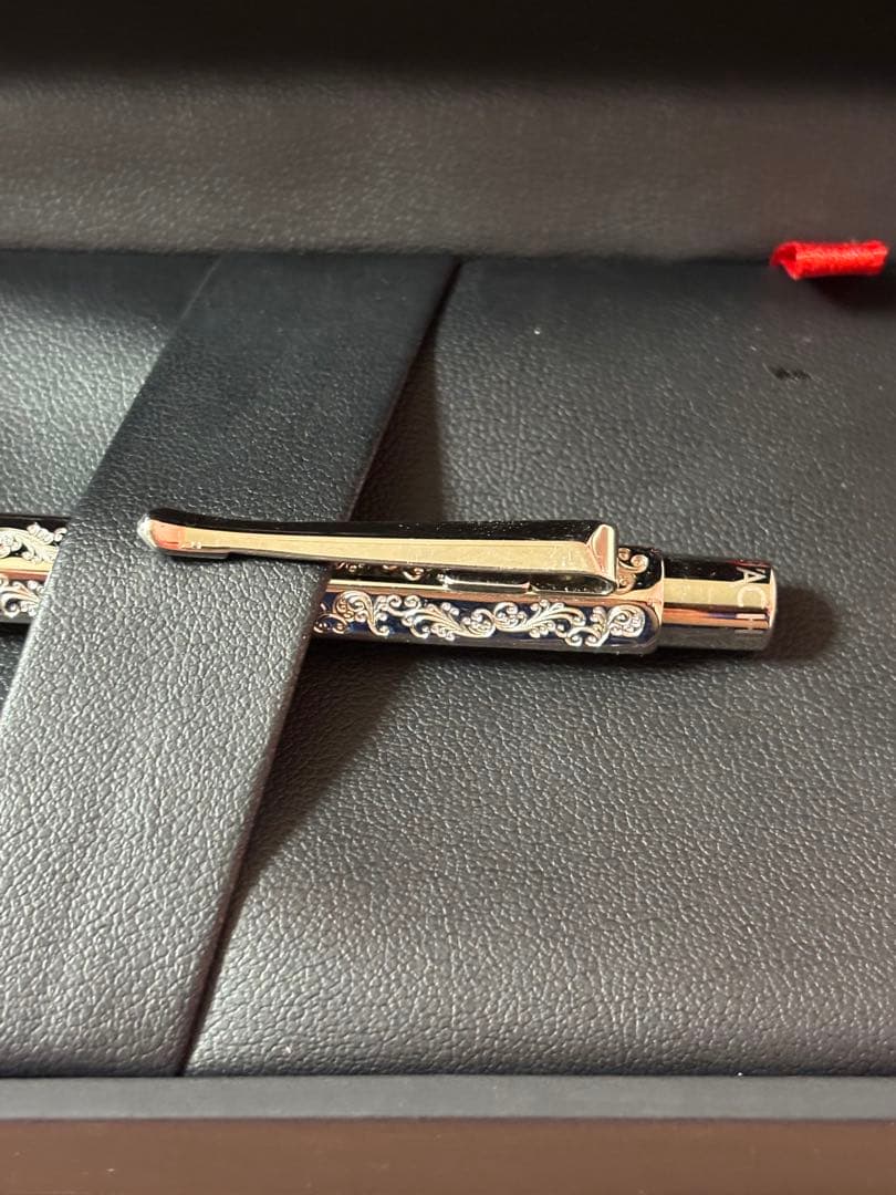 CARAN D'ACHE Geneve ボールペン　ビクトリアン