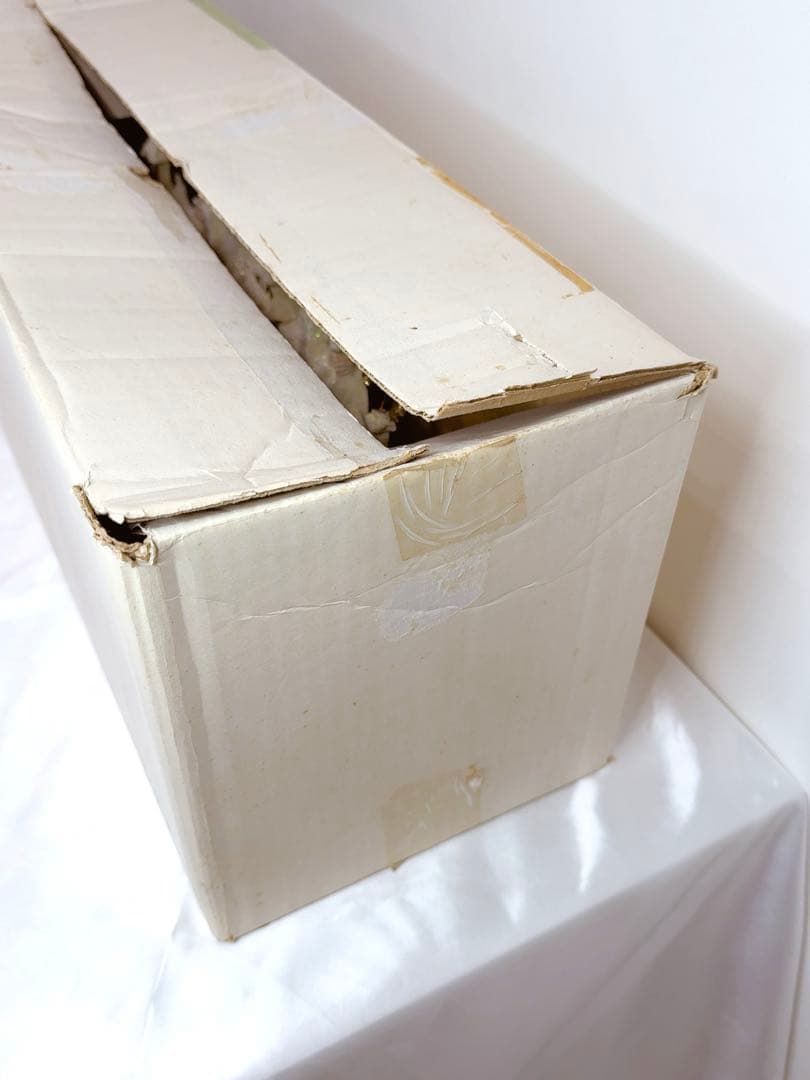 クリスマス村の置物 サンタとトナカイ付き