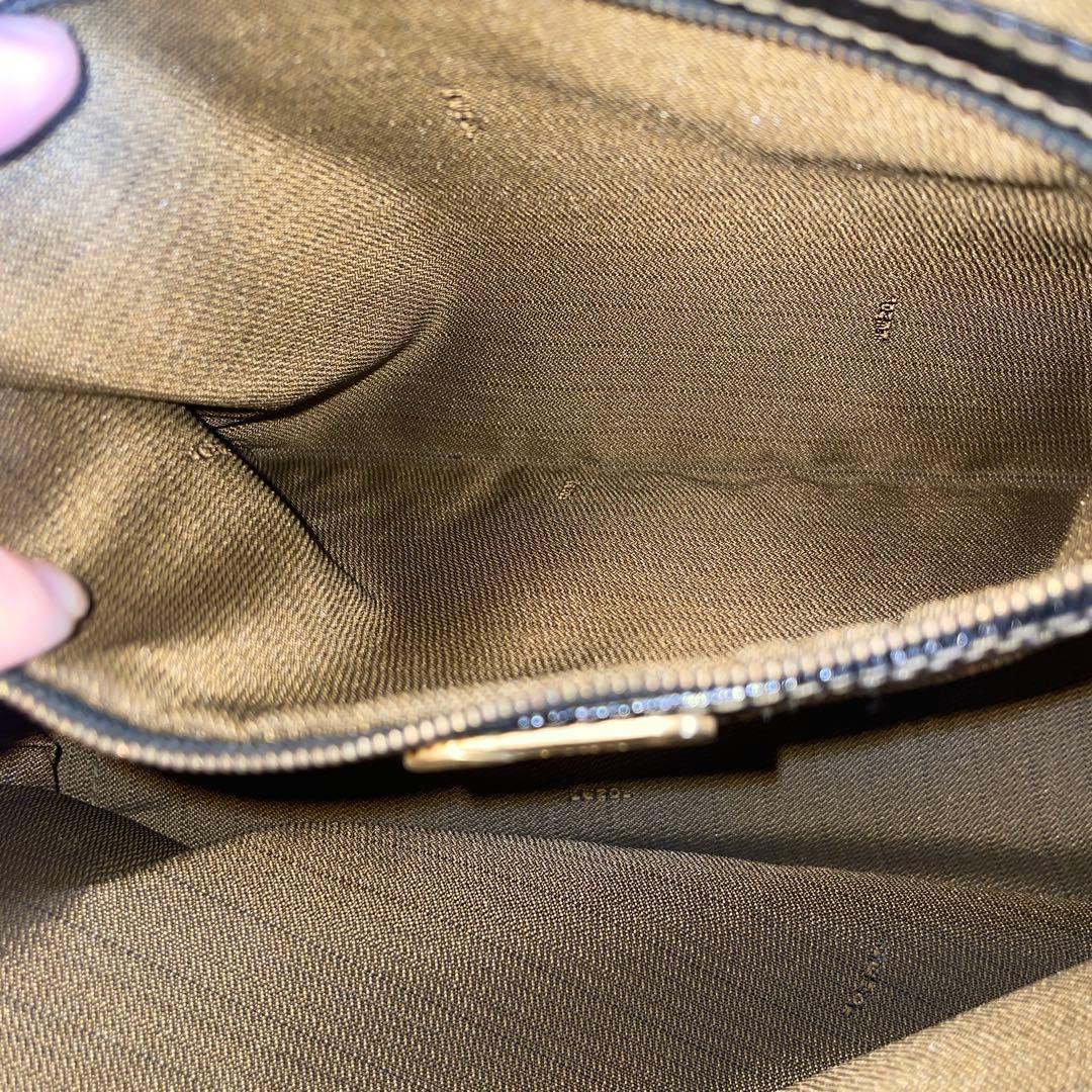 2/4までの出品！フェンディ　ズッカ柄ハンドバッグ