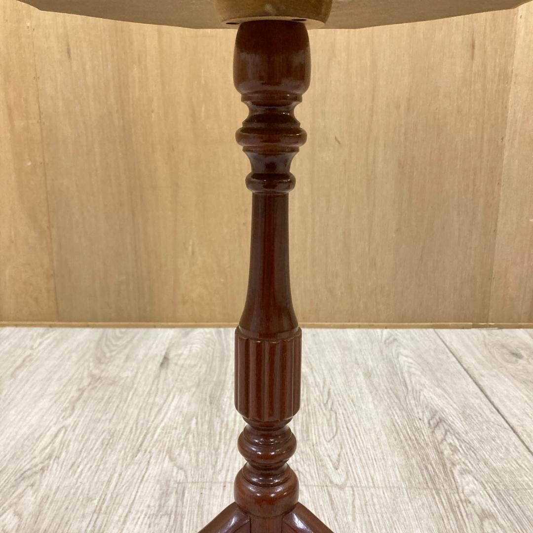 アンティーク調　サイドテーブル　コーヒーテーブル A