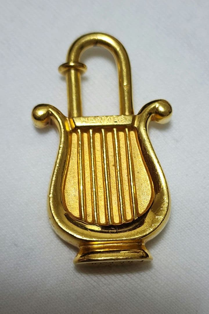 HERMES カデナ　ハープ　ゴールド