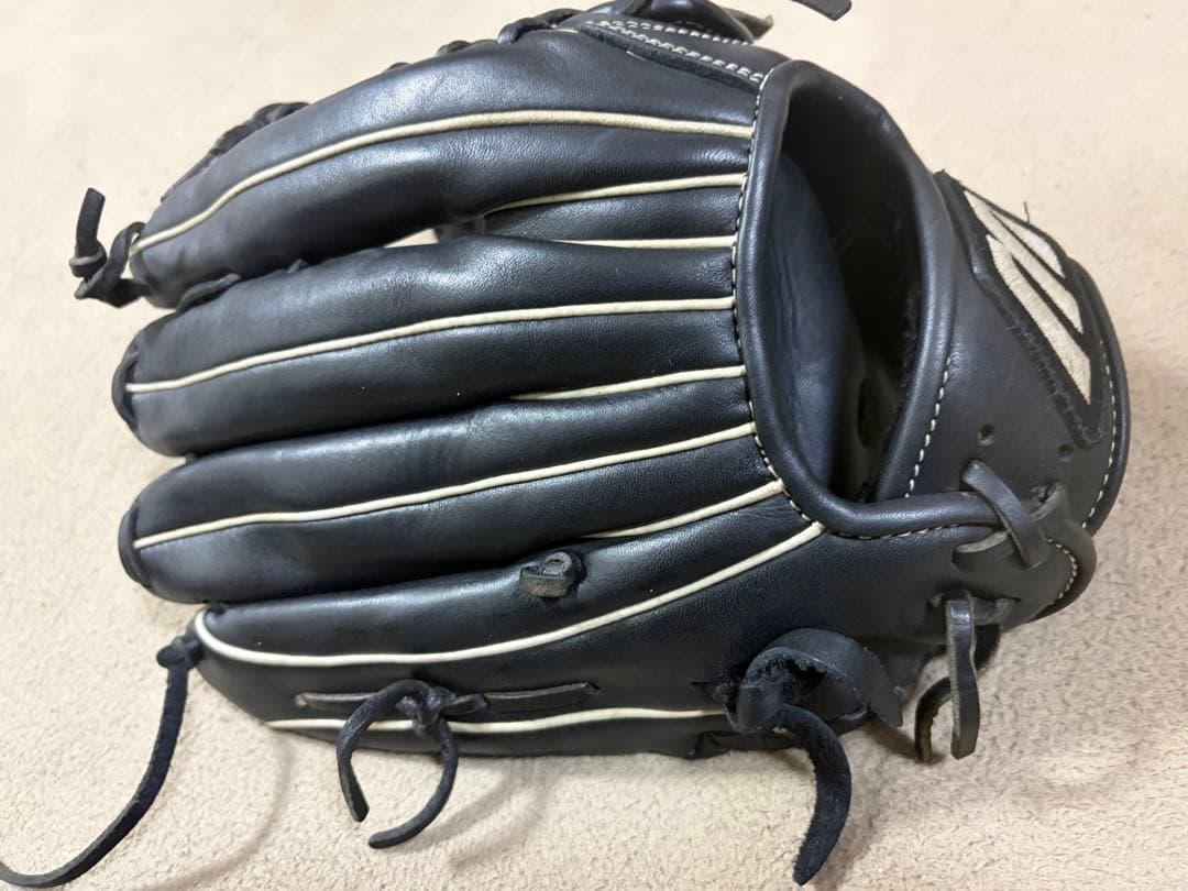 ミズノ イチローモデル 白ラベル 外野用 旧ラベル 状態良好