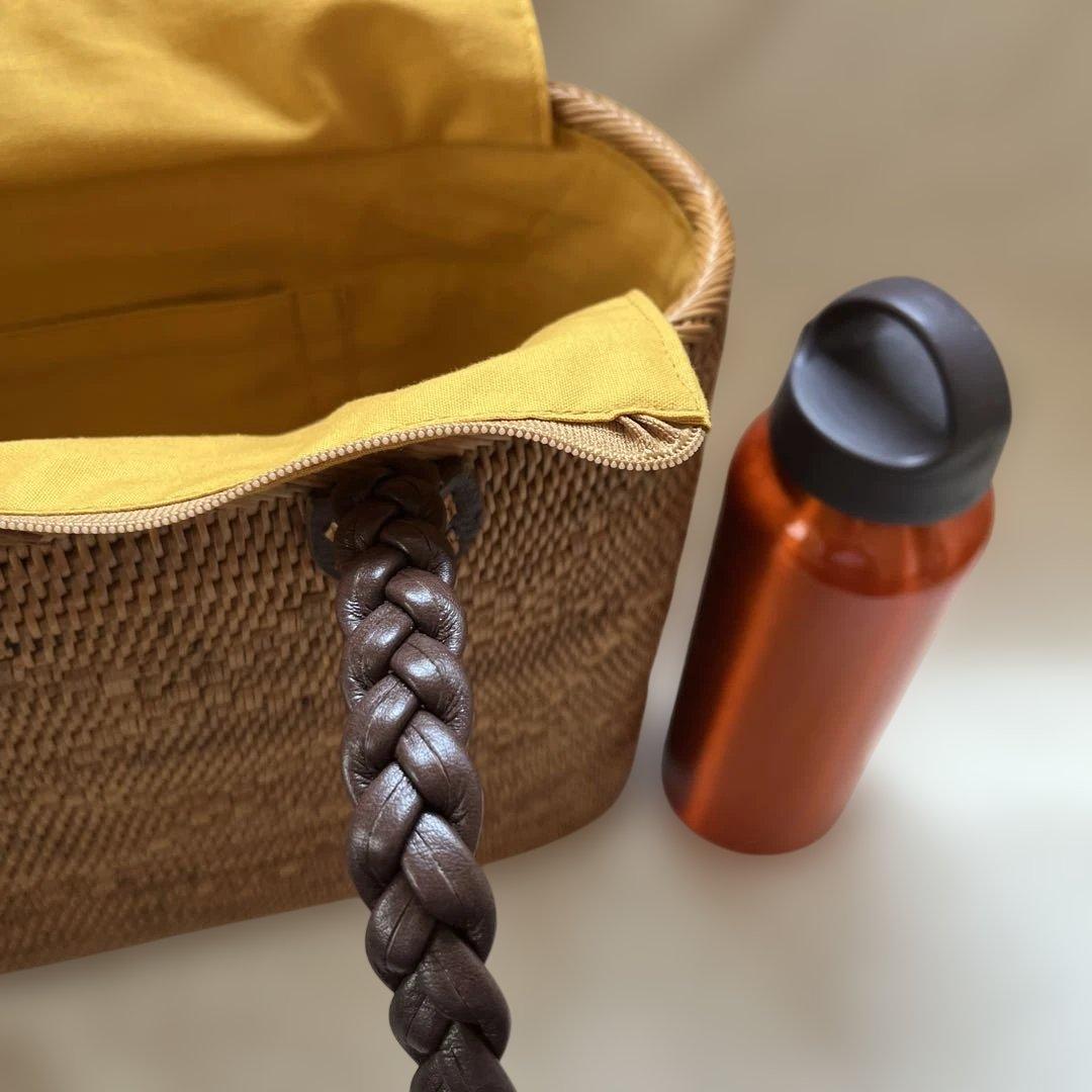 美品！アンドユウ　アタ製カゴバッグ　AndYu内布ファスナー付き