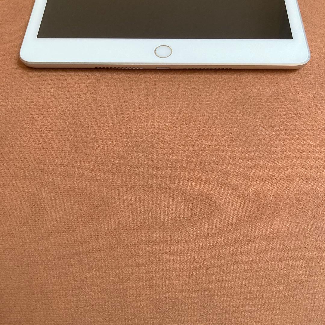 197【早い者勝ち】電池最良好☆iPad7 第7世代 128GB SIMフリー☆
