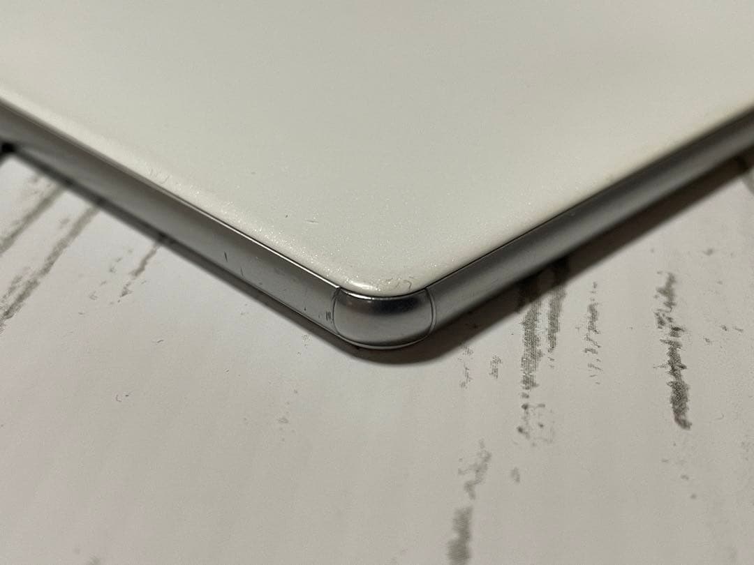 Xperia Z4 Tablet au SOT31 + キーボード BKB50