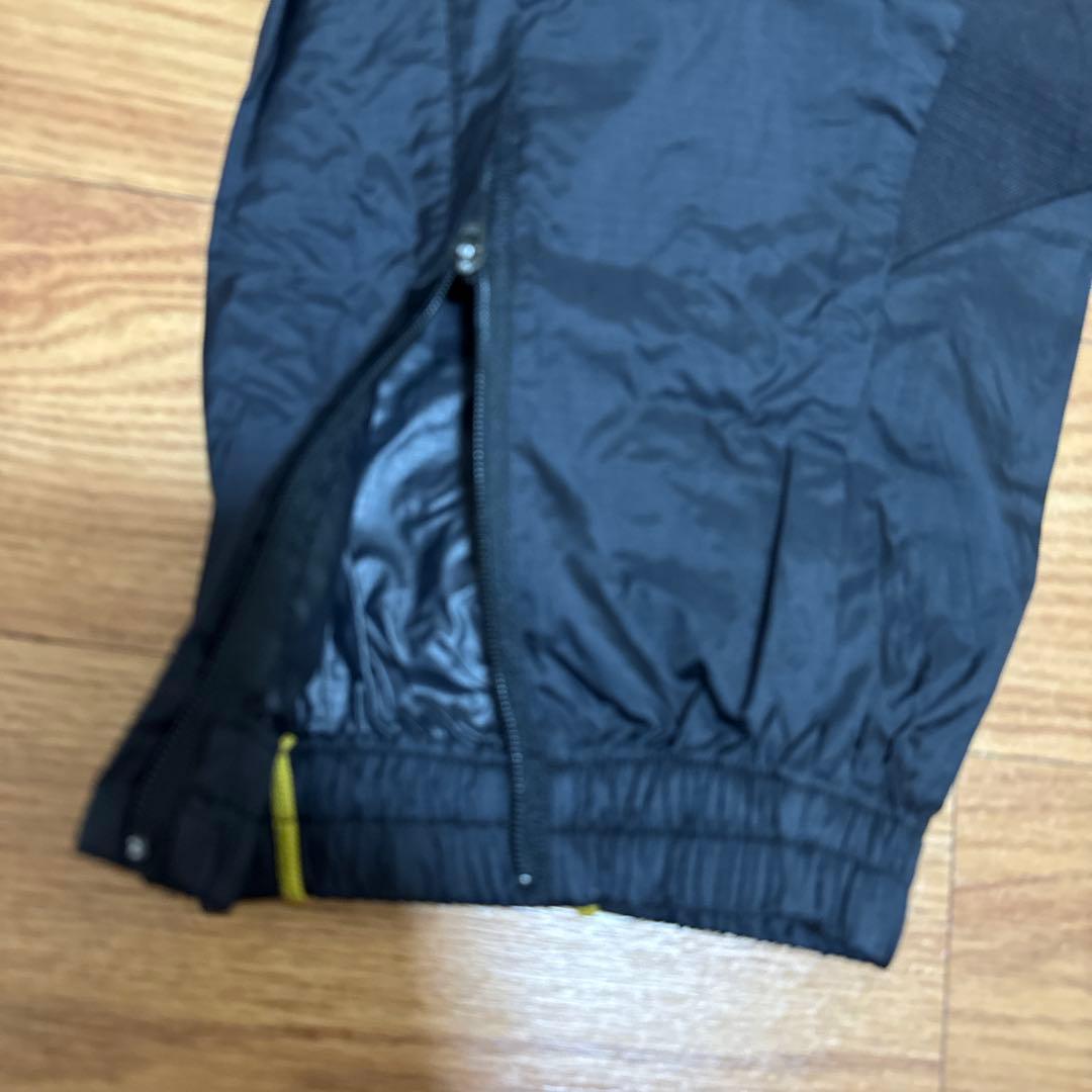 【中古・美品】uhlsport ピステ・ウィンドブレーカー Sサイズ　上下セット