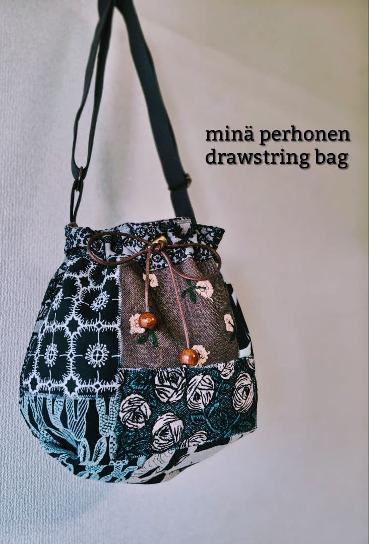 【再販ナシ】ミナペルホネン ドローストリングバッグ foresttile　巾着