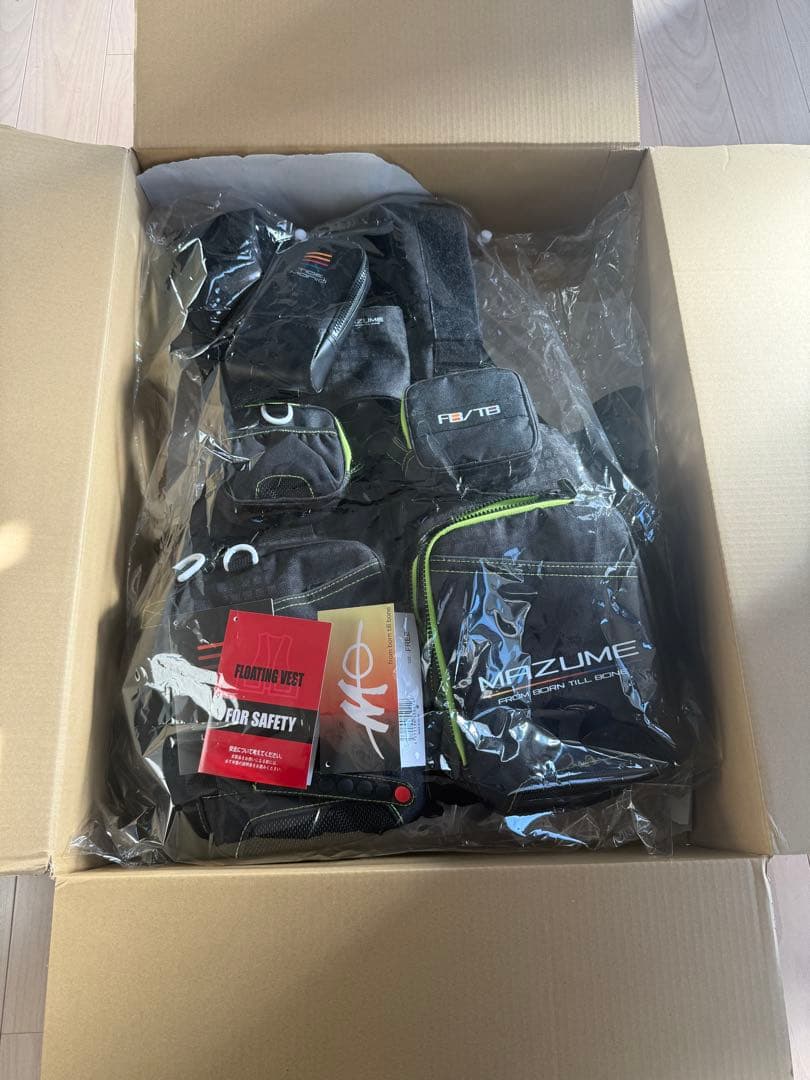 mazume 25タイドマニアライフジャケット　ブラックライム　MZLJ-831