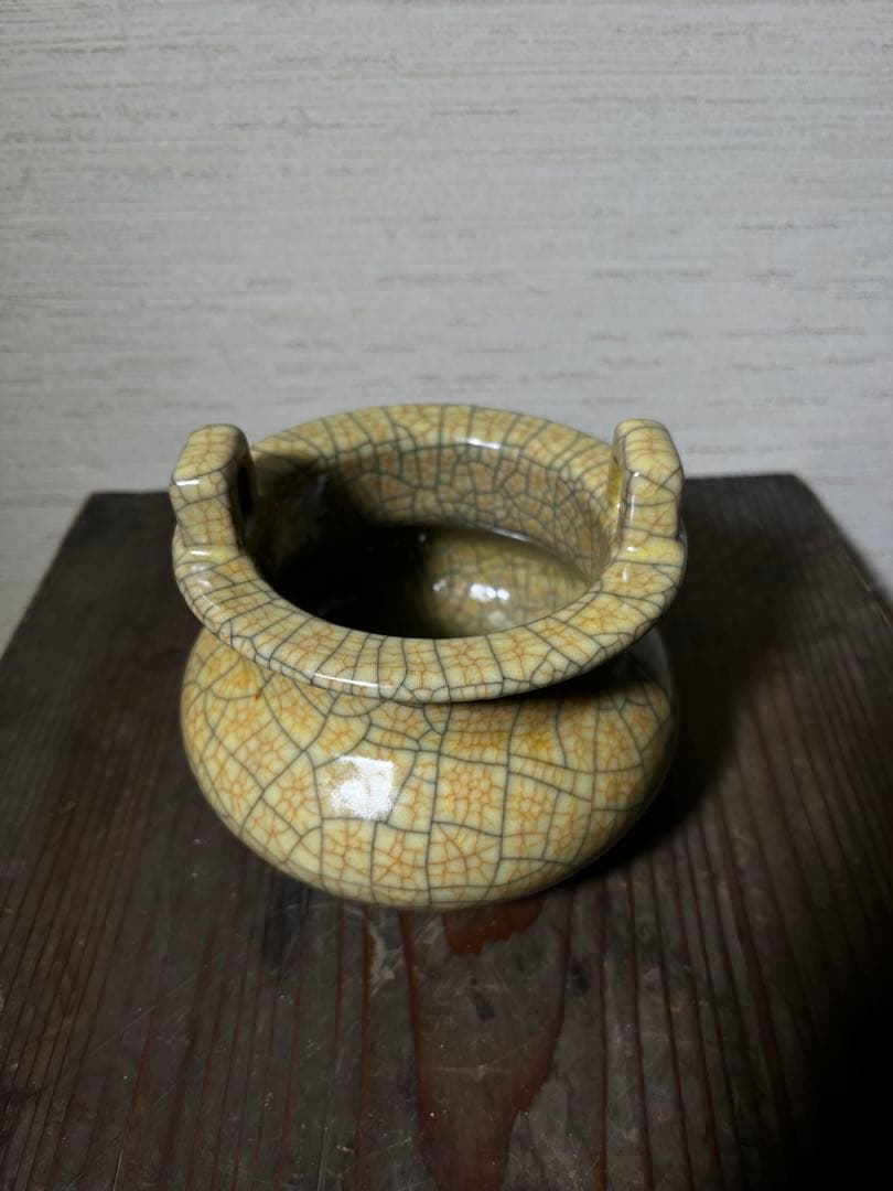 明　哥釉三足香炉　明時代