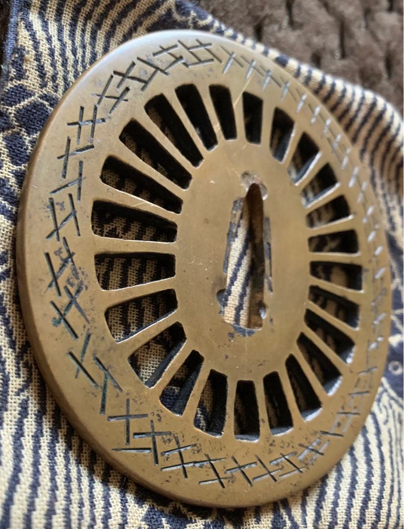 鍔　真鍮　透かし鍔