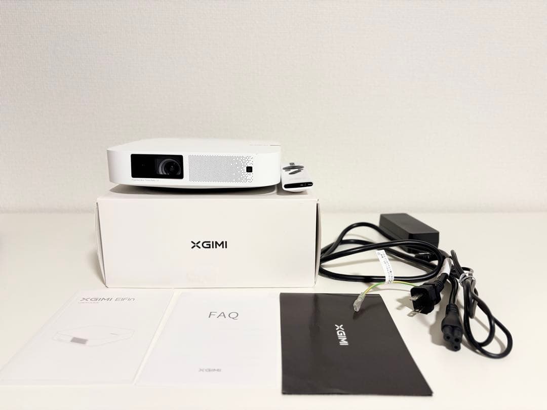【美品】XGIMI Elfin プロジェクター 本体 箱有り 付属品あり