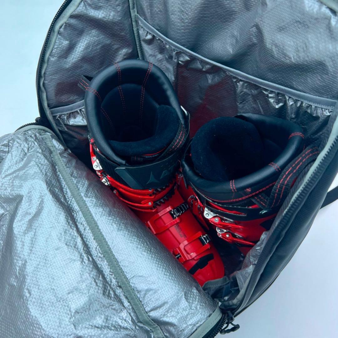 【未使用級】DESCENTE デサント スキー バックパック ブラック 大容量