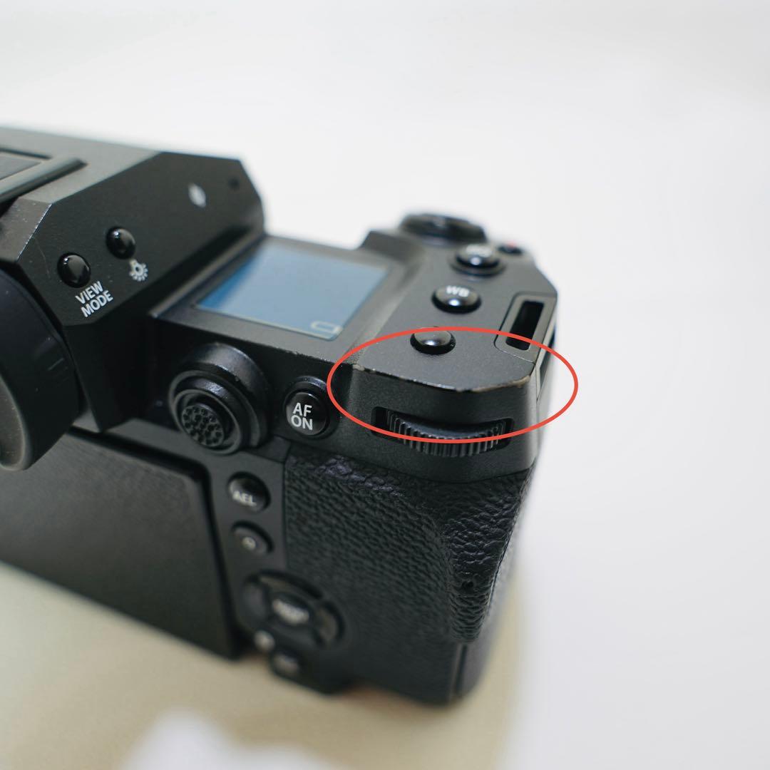 【良品】FUJIFILM xh2 ボディ【純正バッテリー3個＋付属品多数】