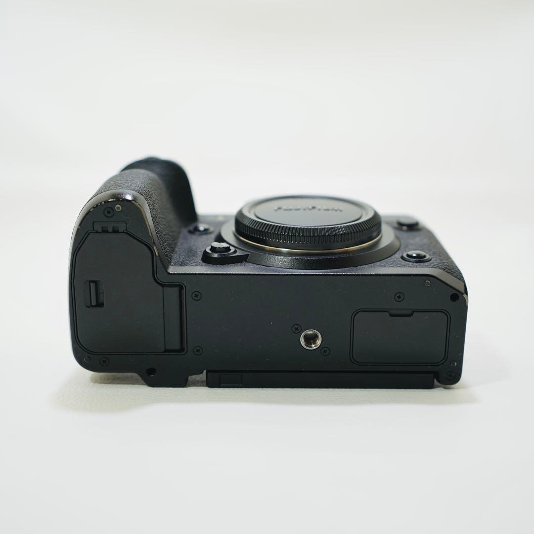 【良品】FUJIFILM xh2 ボディ【純正バッテリー3個＋付属品多数】