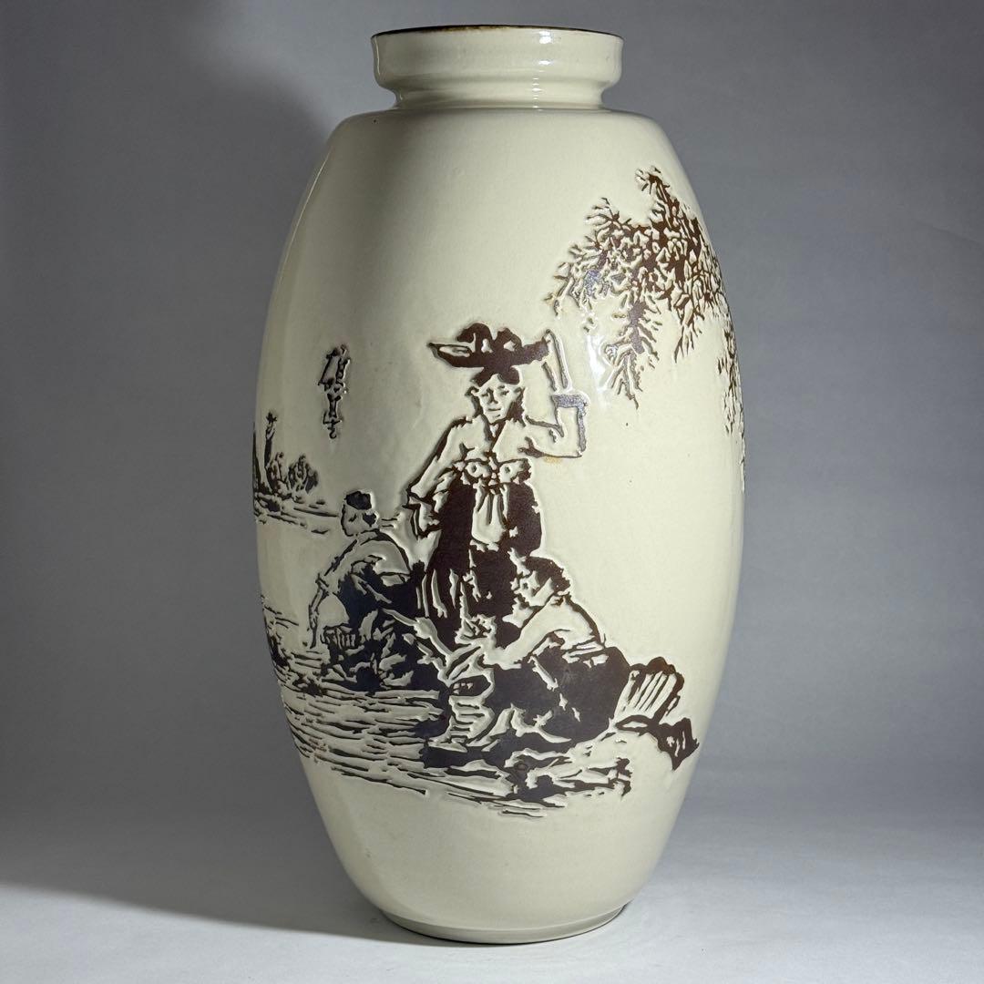 ◆韓国無形文化財【曹基正】作白磁浮彫人物図大花瓶 45.3cm 無等窯 共箱◆