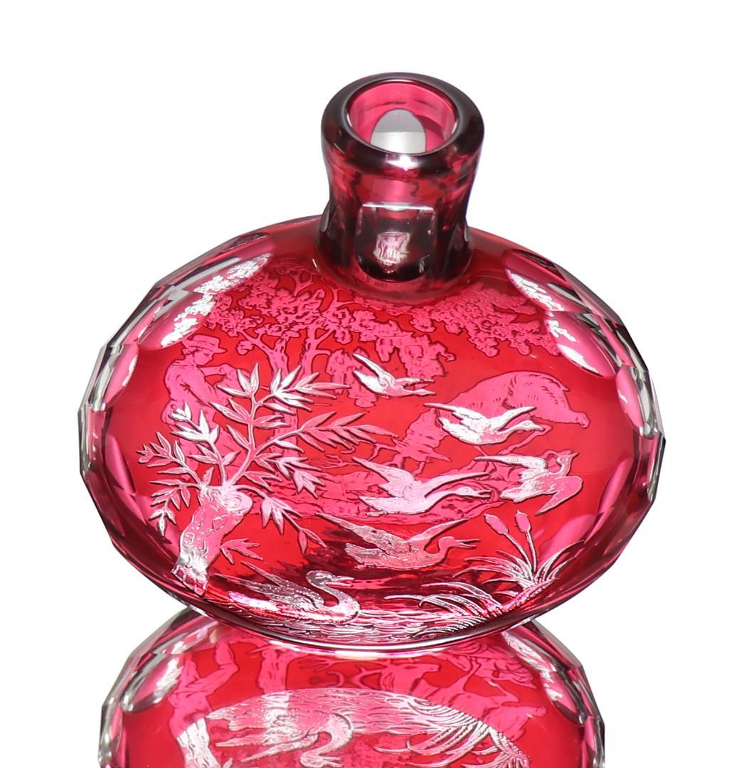 オールド・サンルイ 美品 ルビー被せクリスタル カメオ彫刻 香水瓶 二つの情景