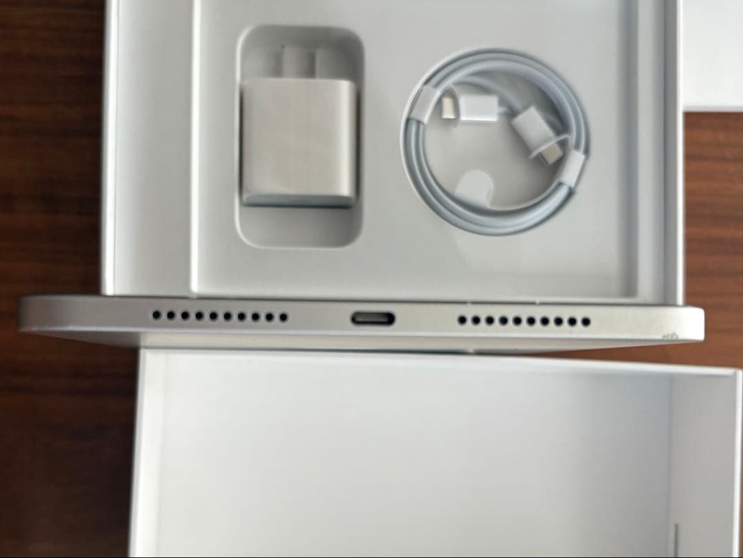 iPad mini6 wifiモデル 64GB スターライト