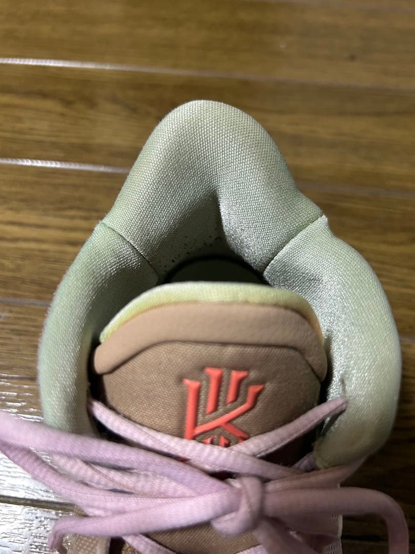 シューズ(男性用) NIKE KYRIE 7 EP '1 WORLD 1 PEOPLE