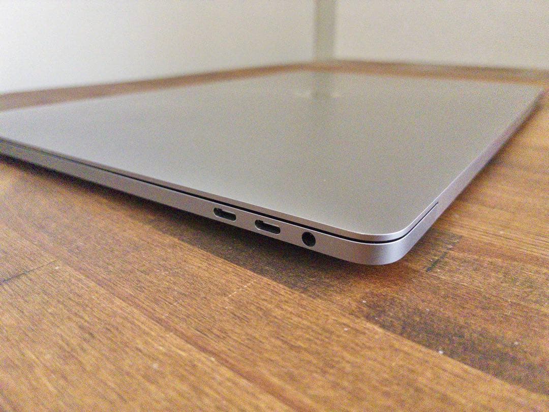 MacBook Pro Mid 2018 15インチ Core i7