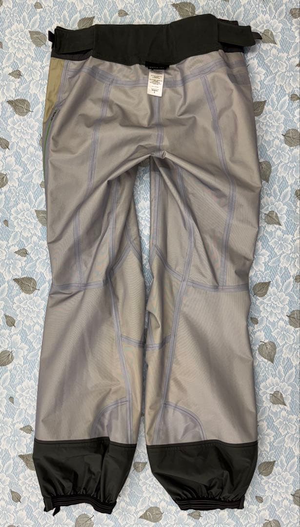 【マサ】patagonia スキー /スノーボードウェア 女性用 M