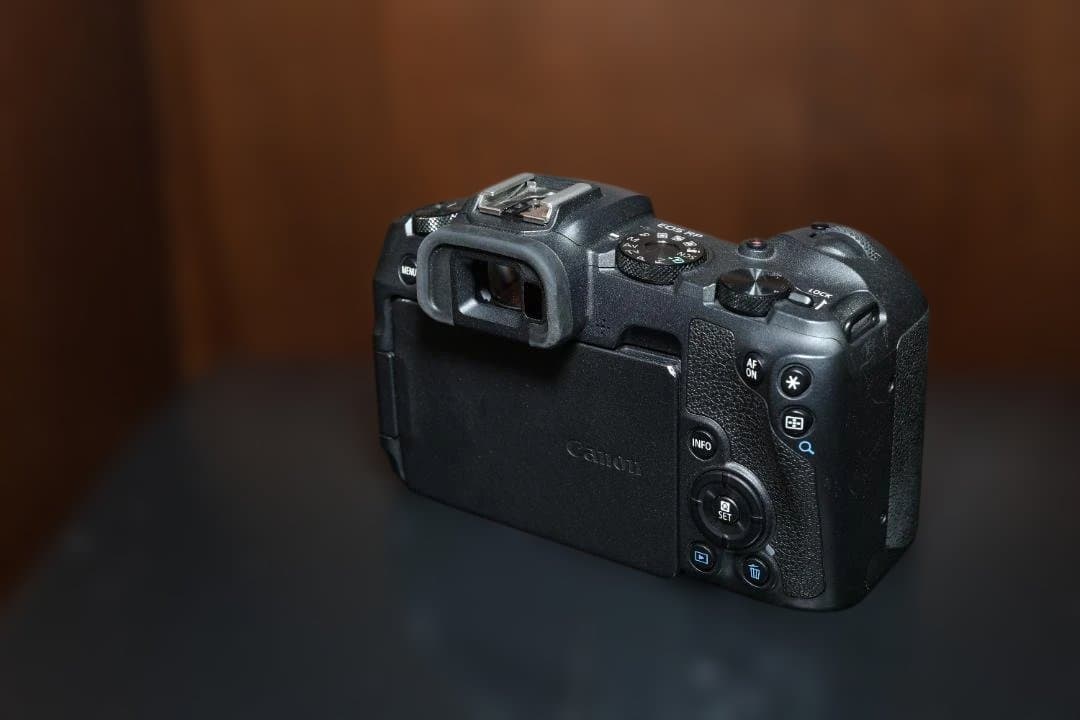Canon EOS RP ミラーレス一眼カメラ