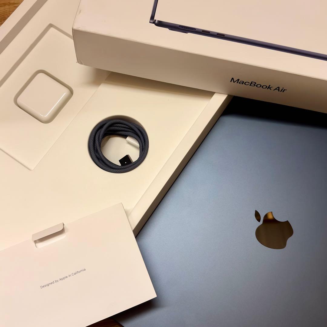 【新品同様】MacBook Air (15インチ, M3, 2024) 保証付き